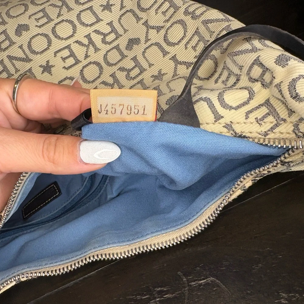 Dooney & Bourke guc dooney